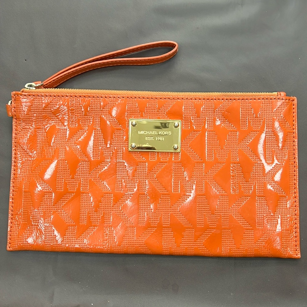 Michael Kors Wristlet